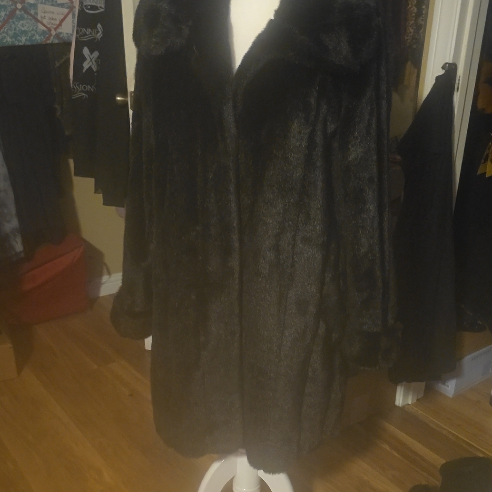 Dennis Basso Black and Gray Patterned Jacket